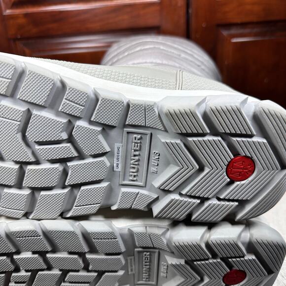 Hunter Women Metallic Snow Boot Size 10 Tall Winter Boots Silver Hail Grey New - Picture 15 of 16